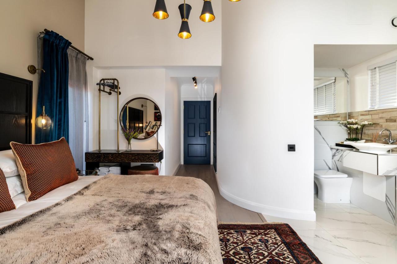 Relax In Super Size Copper Tub - 2 Bedroom Villa 인버네스 외부 사진